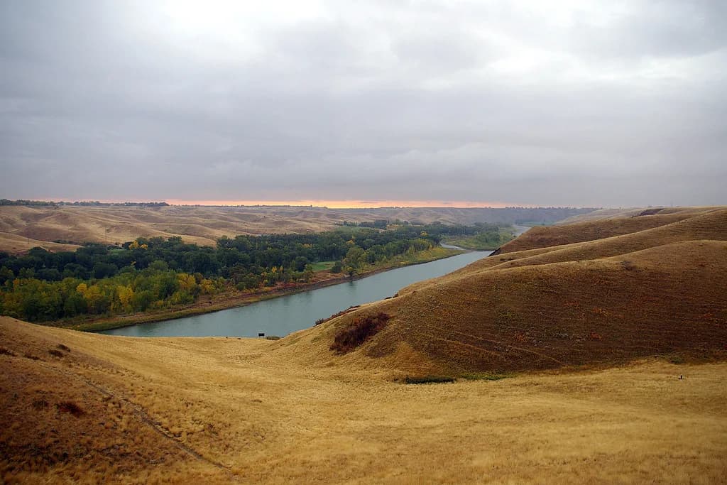 Sunrise over the Oldman River valley